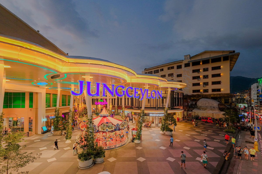 Shop And Dine At Jungceylon Patong